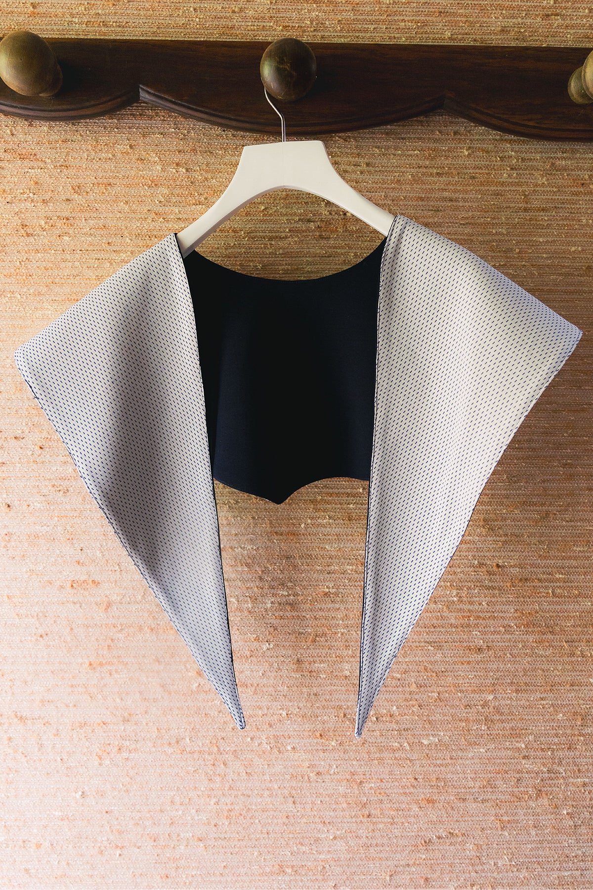Cardigan Cabourg - détail col blanc - Hello World Le Studio