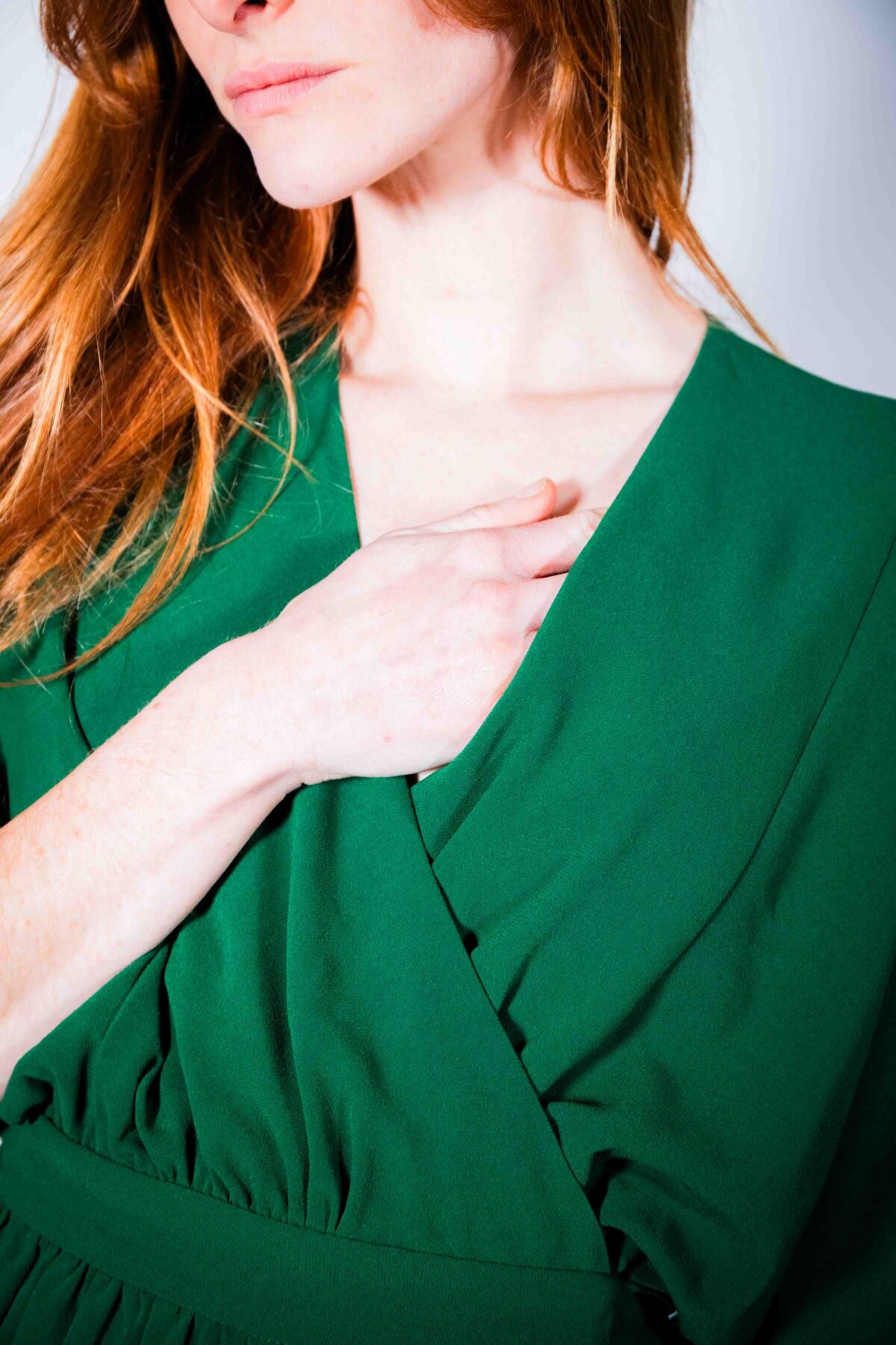 Robe Sikara Courte Verte - robe kimono vert bouteille, poche invisible - Hello World Le Studio