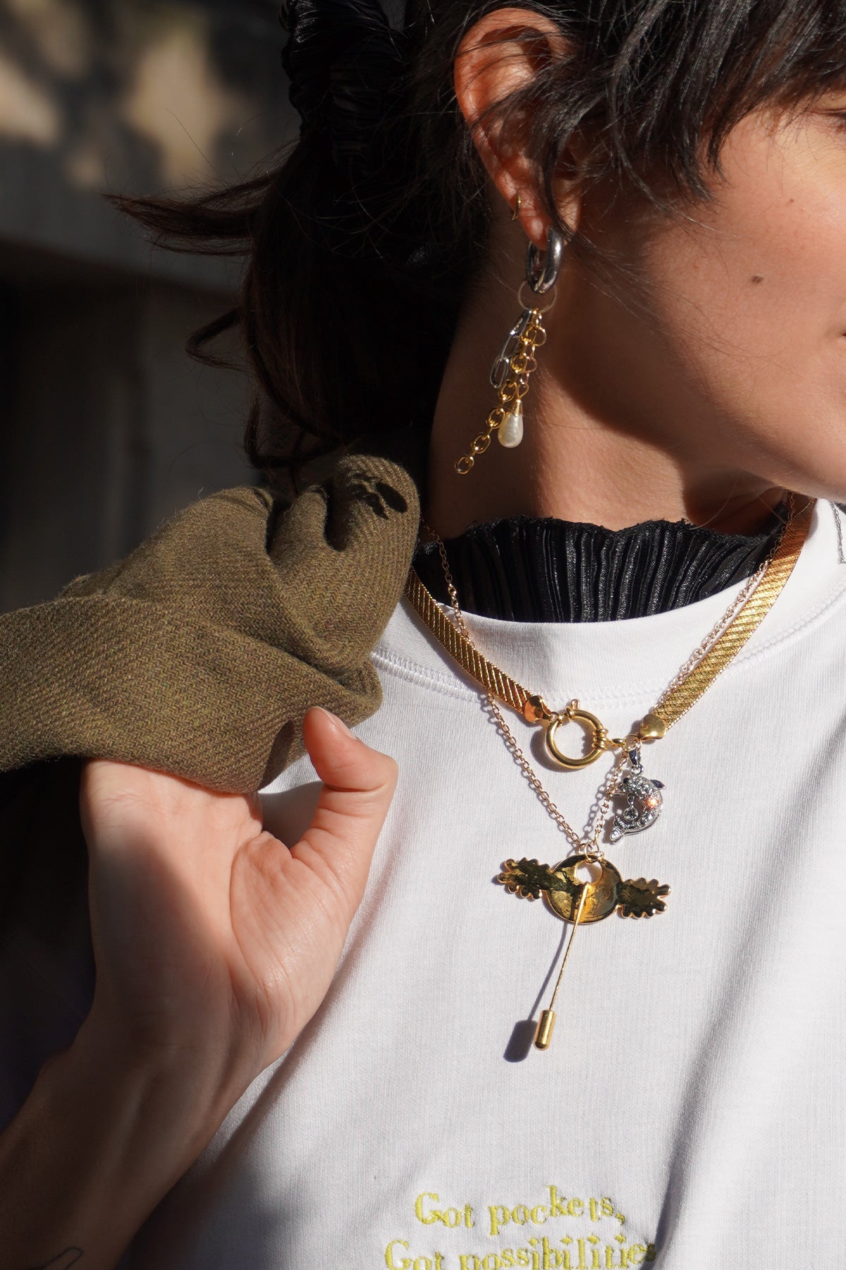 Collier Broche - détail - Hello World Le Studio